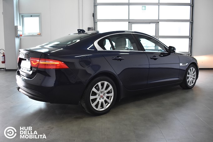 JAGUAR XE 2.0 D Turbo 180CV Prestige